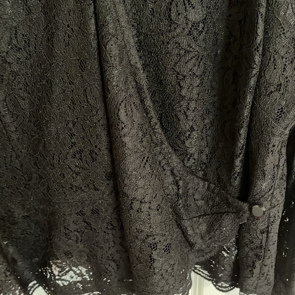 Size 22 lace black top - Picture 3 of 6